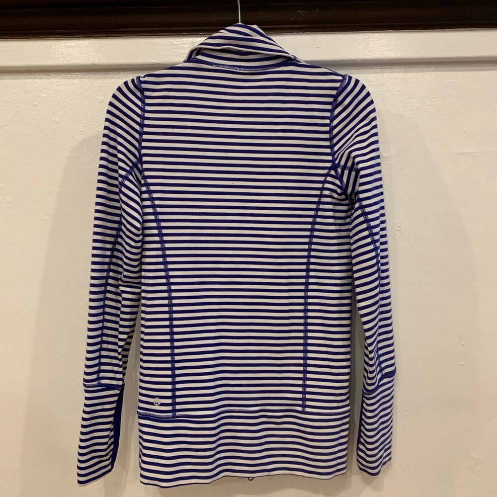 Lululemon Define Jacket - Picture 4 of 6